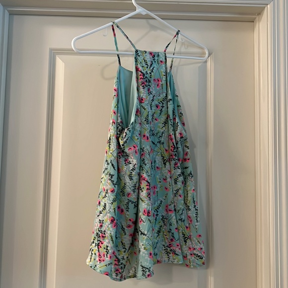 Alya tank blouse - Picture 2 of 3